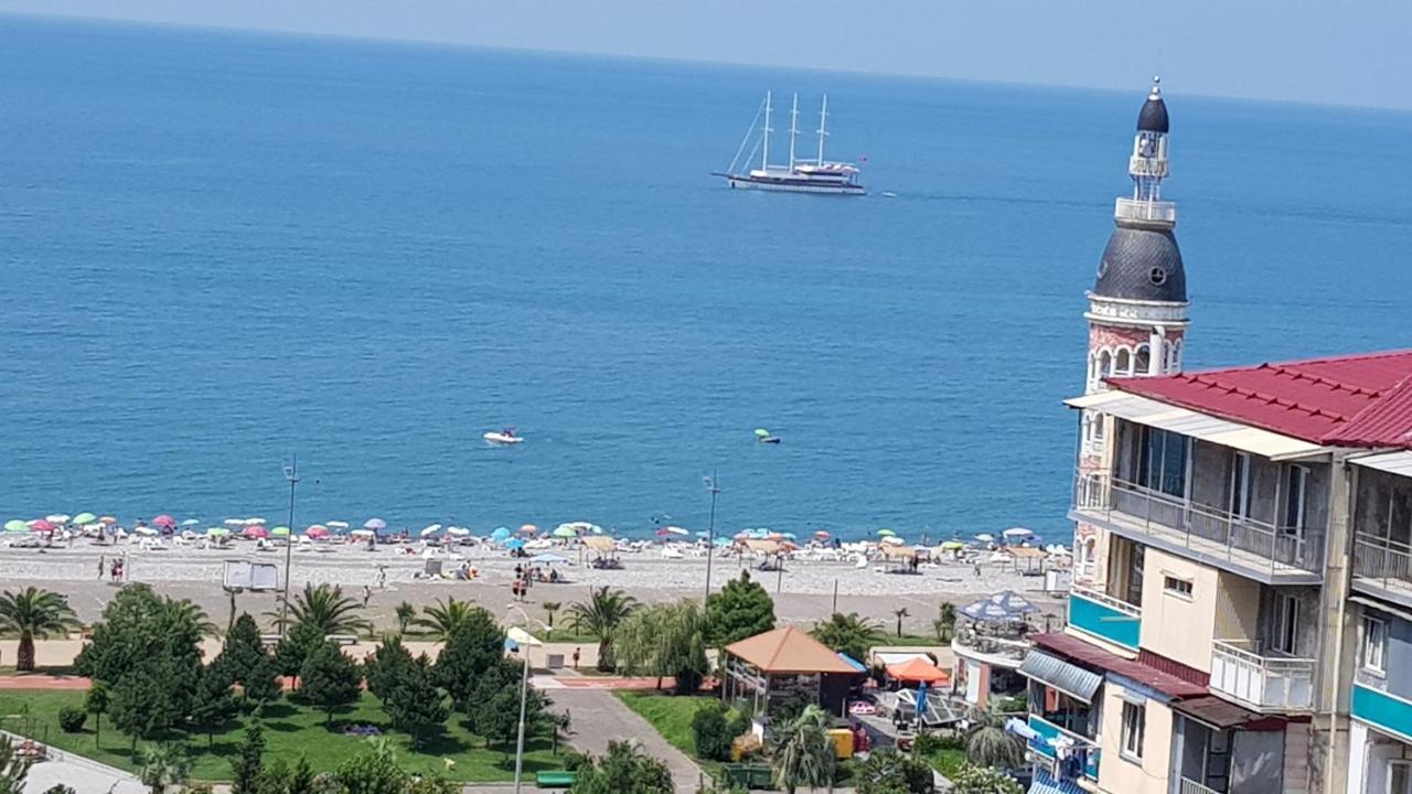 巴统Apt Khimshiashvili 11公寓 外观 照片